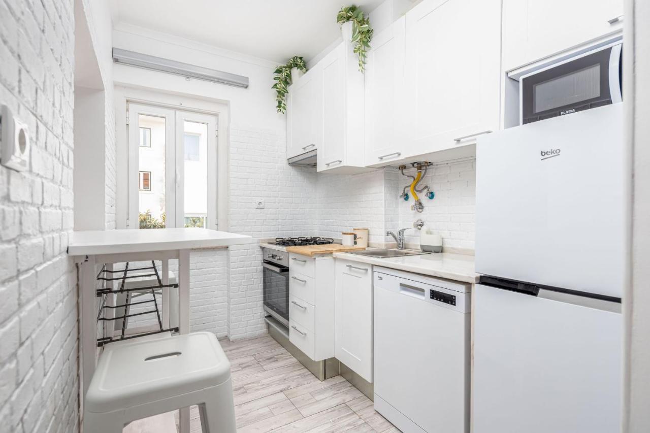 Lapa 3Bdr Duplex W/ Balcony By Lovelystay Lisboa Екстериор снимка