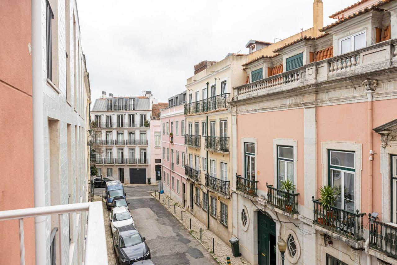 Lapa 3Bdr Duplex W/ Balcony By Lovelystay Lisboa Екстериор снимка