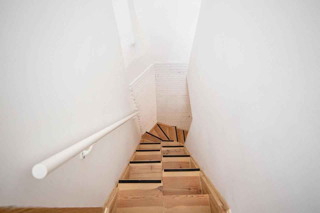 Lapa 3Bdr Duplex W/ Balcony By Lovelystay Lisboa Екстериор снимка